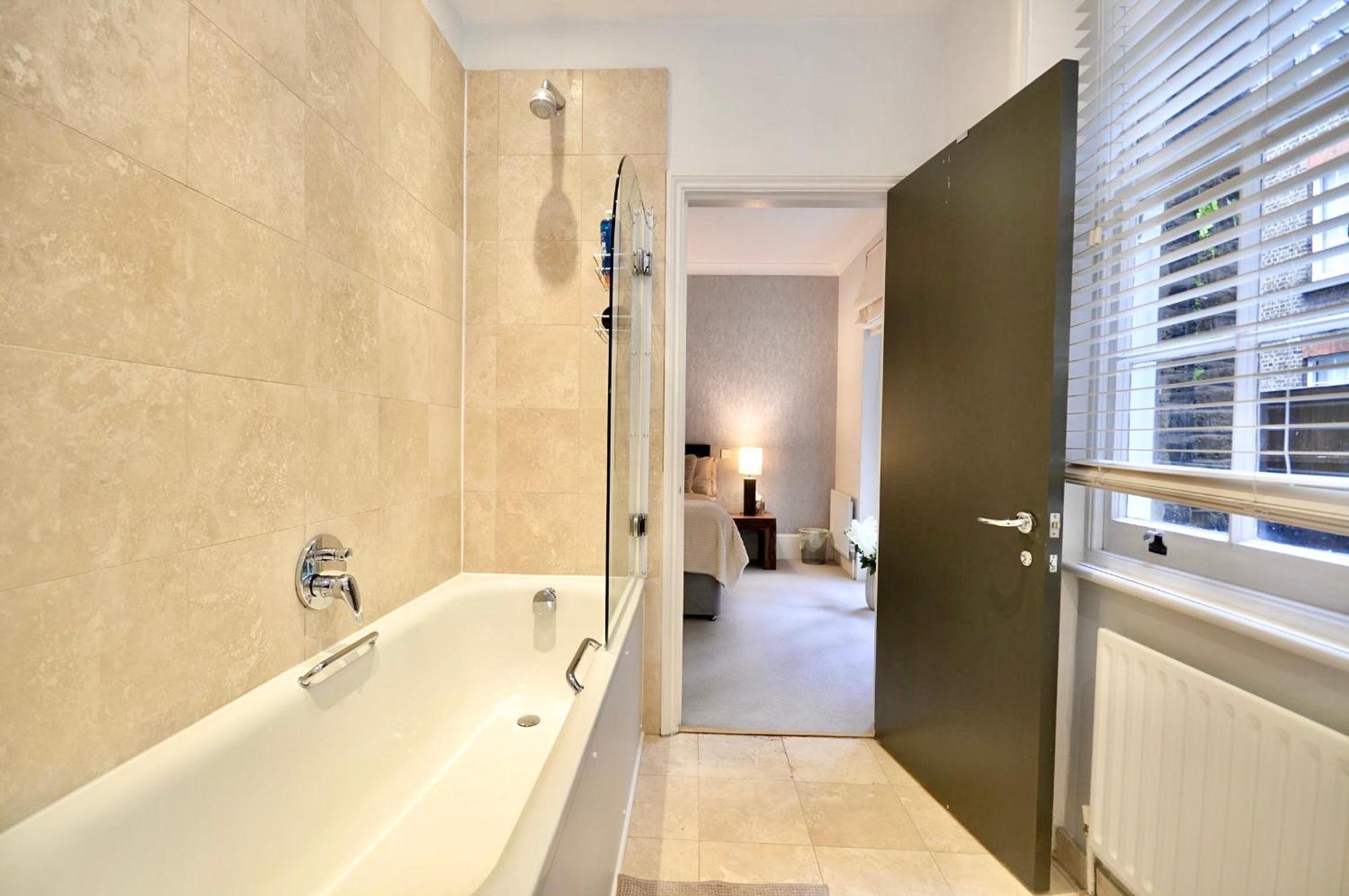Kensington Apartment, Breakfast, 2 Baths Londen Buitenkant foto